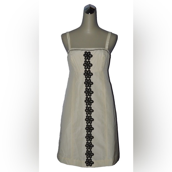 LILLY PULITZER SIZE 4 S CREME SILK BLEND BLACK LACE FLOWER SPAGHETTI STRAP DRESS - Picture 1 of 10